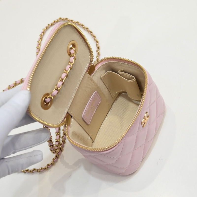 Ch**el cosmetic bags